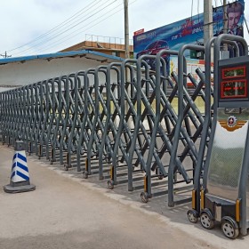 瀘州西南商貿(mào)城電動伸縮門廠家 定做無軌道電動伸縮門